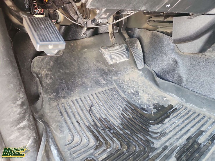 2014-ram-2500-slt-image-26