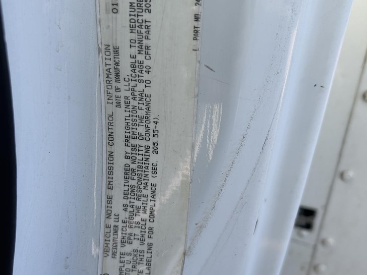 2007-freightliner-business-class-m2-106-image-46