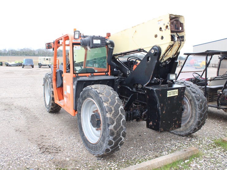 2015-jlg-g6-42a-image-3