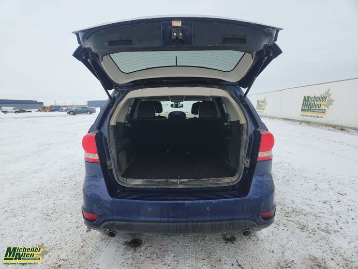 2017-dodge-journey-image-16