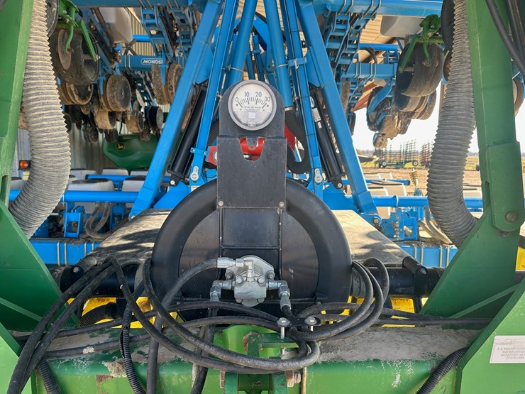 john-deere-1720-image-2