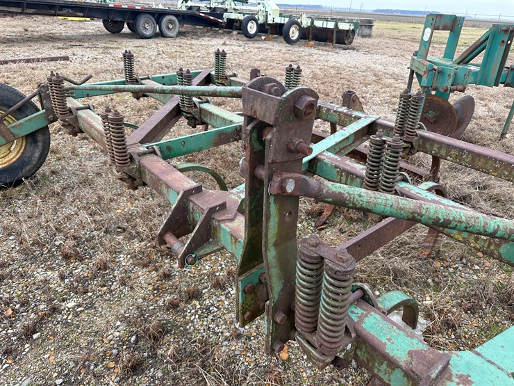 john-deere-100-image-27