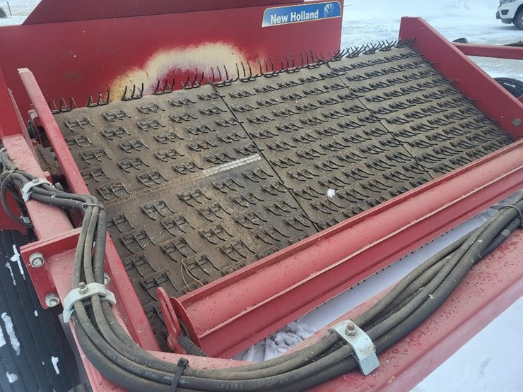 2013-new-holland-h5420-image-37