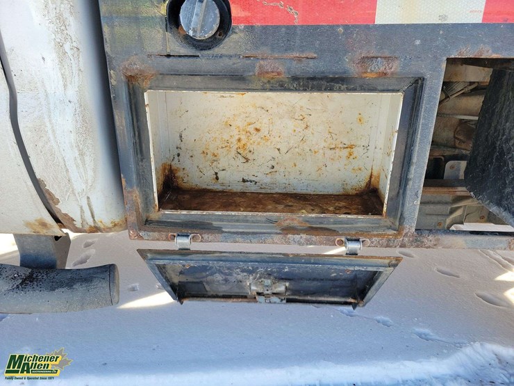 2011-ford-f350-image-22