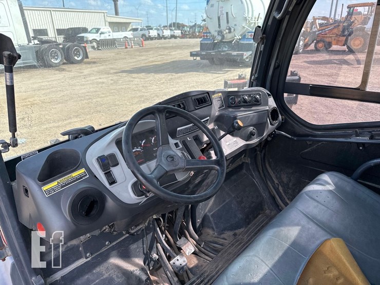 kubota-rtv1100-image-10