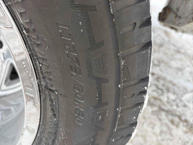 2018-gmc-sierra-denali-image-6