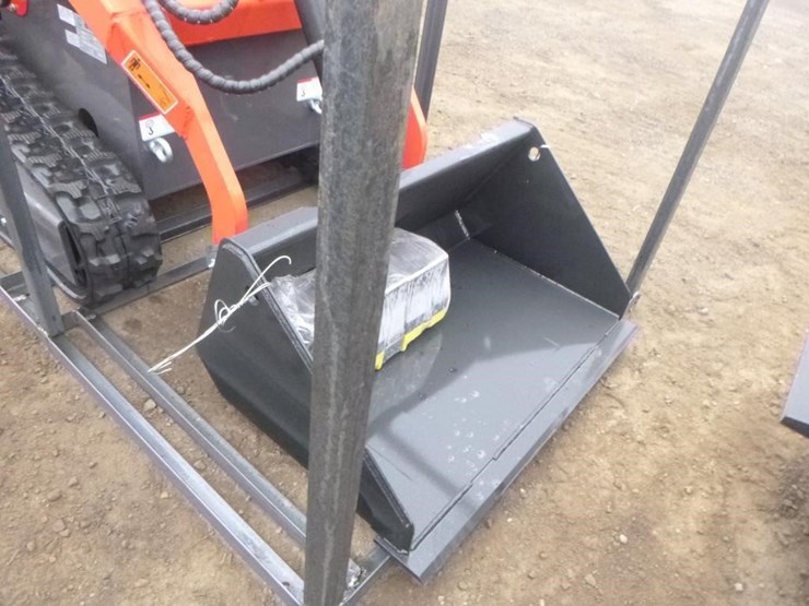 2025-agt-ysrt14-skid-steer-track-loader-image-8