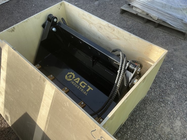 2025-agt-m-4in1bct-4-in-1-stand-up-skid-steer-image-2