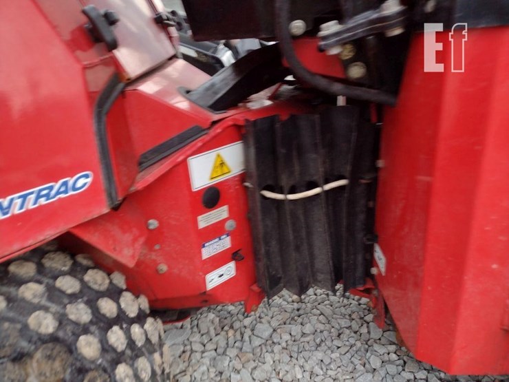 ventrac-3400l-lawn-mower-w/broom-image-26