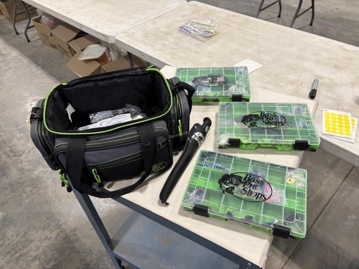 soft-tackle-box-with-baits-image-1