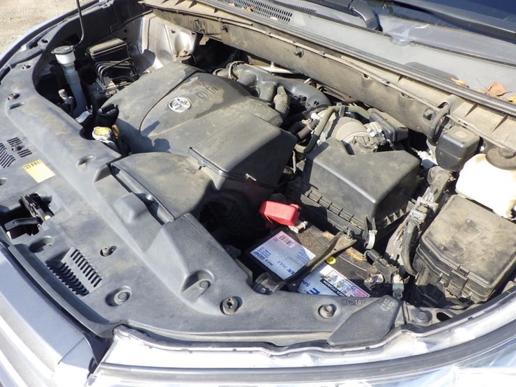 2017-toyota-highlander-image-10