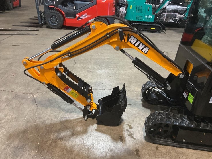 (inv.50005)-2025-miva-va13c-mini-excavator,-13.5-hp-gas-engine,-aux.-hydraulics,-no-hydraulic-oil-image-7