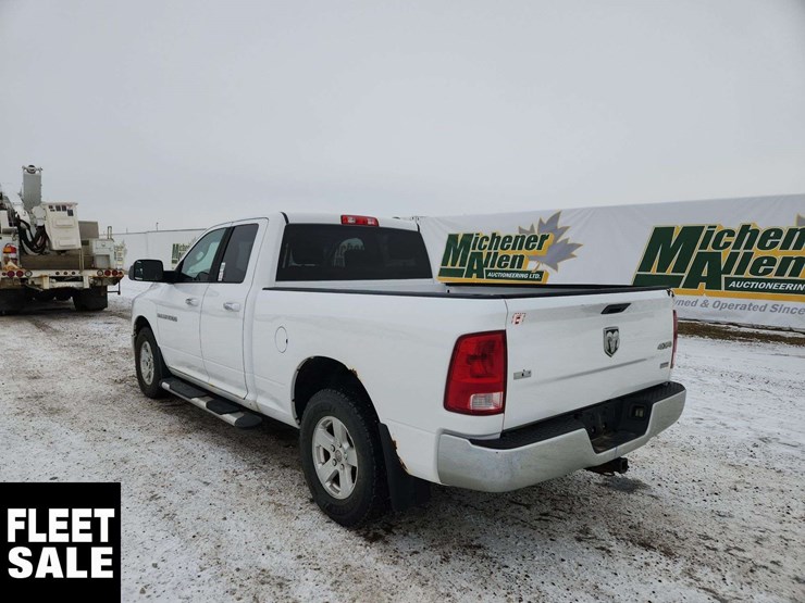 2011-dodge-1500-image-3