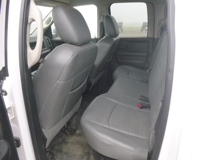 2014-dodge-1500-image-14