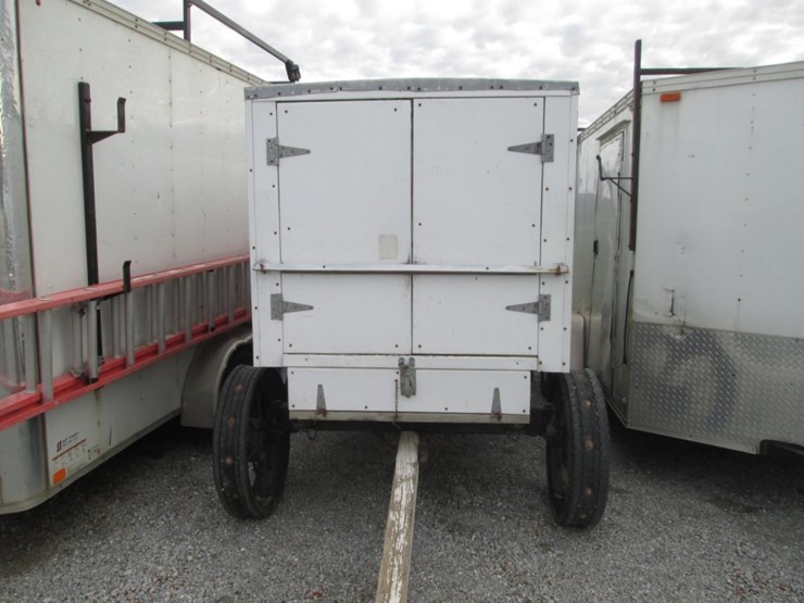 (inv.51037)-bench-wagon-with-approximately-200'-of-benches-and-ausband-song-books-image-1