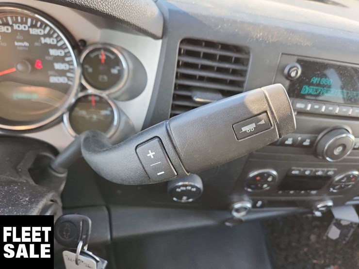 2013-chevrolet-silverado-1500-lt-image-11