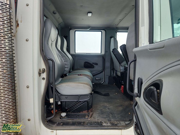 2006-international-workstar-7500-image-28