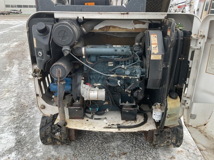 2005-bobcat-331c-image-9