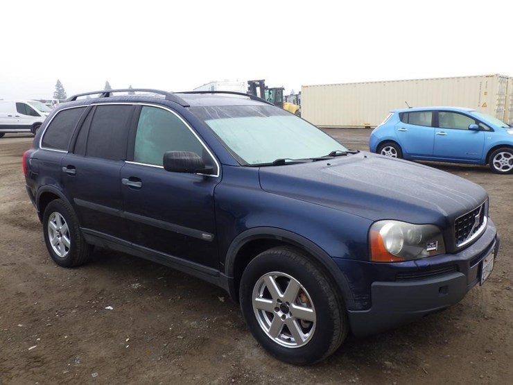 2004-volvo-xc90-image-2