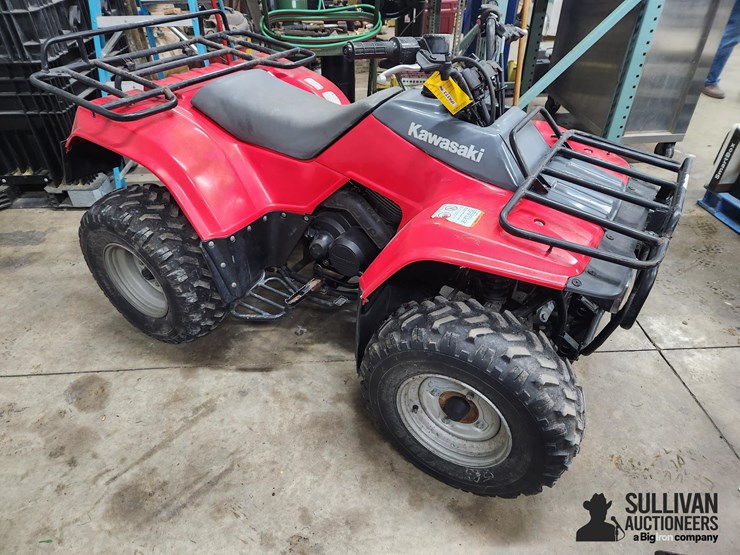 1995-kawasaki-klf300-image-3