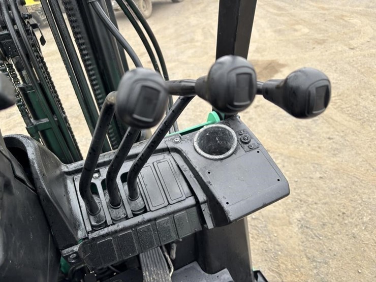 mitsubishi-forklift-image-24