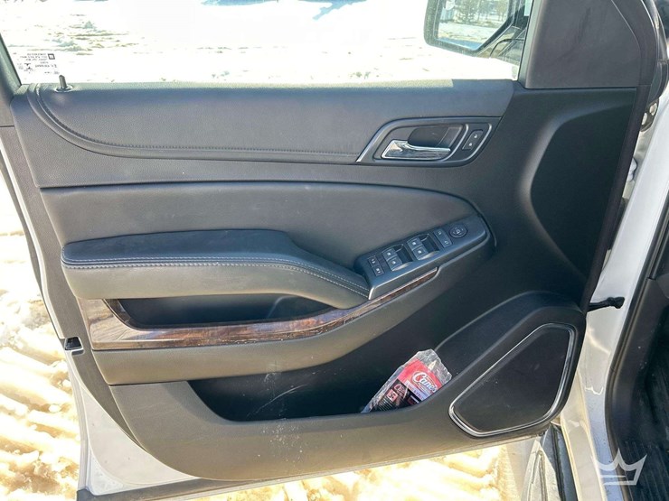 2020-chevrolet-tahoe-image-11