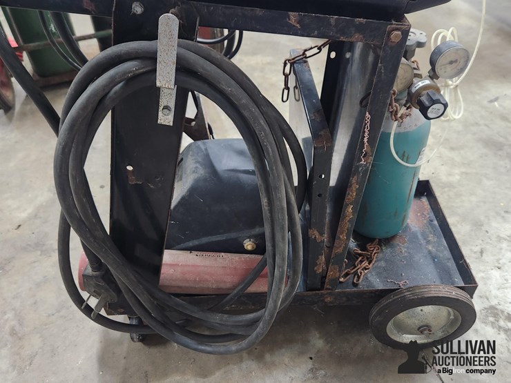 clark-180en-mig-welder-image-13