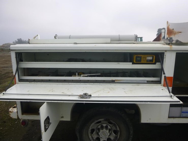 2009-chevrolet-3500hd-image-15