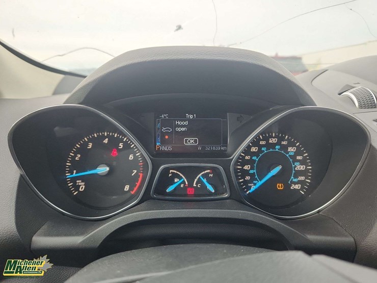 2013-ford-escape-sel-image-21