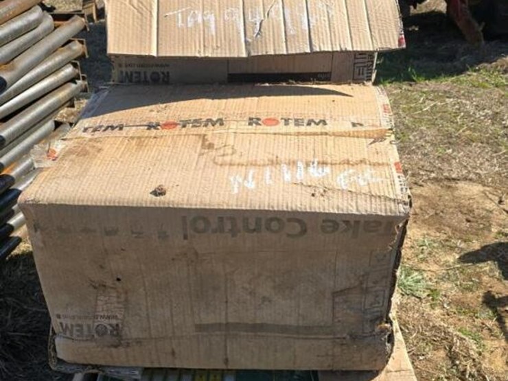 (5)-cases-of-chicken-house-controllers-image-1