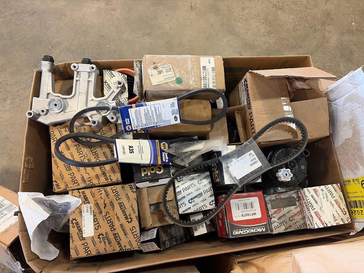 assortment-of-filters,-belts,-fire-extinguishers-&-a/c-gauges-image-5