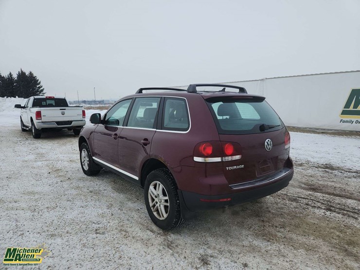 2008-volkswagen-touareg-image-3