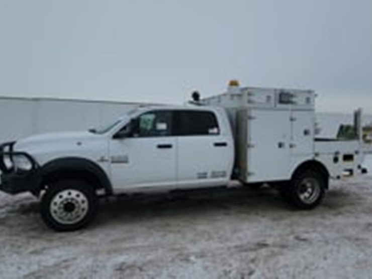 2014-ram-5500-4x4-s/a-service-truck-image-5