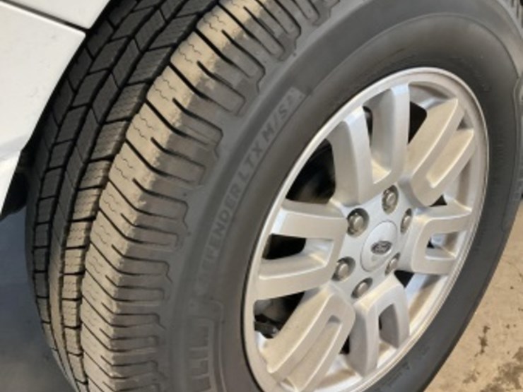 2014-ford-expedition-image-8