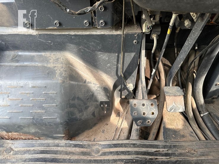 kubota-rtv1100-image-12