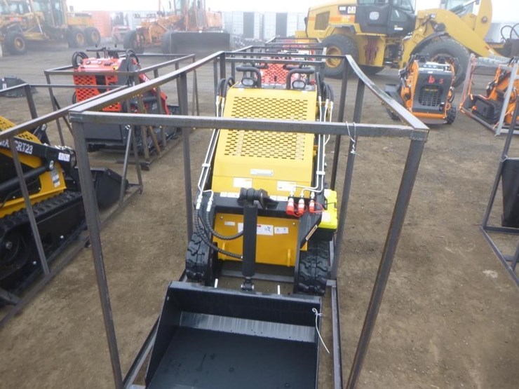 2025-agt-mx-crt23-skid-steer-track-loader-image-5