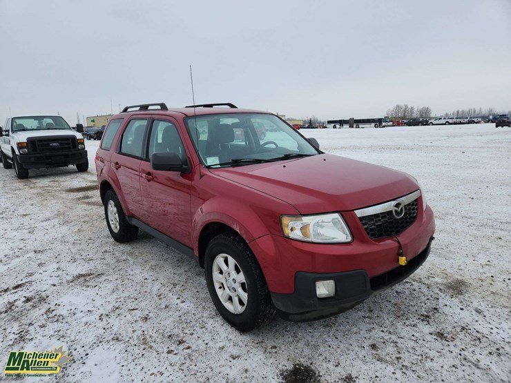 2011-mazda-tribute-image-2