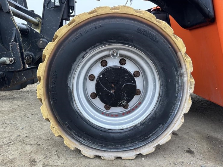 2015-jlg-g5-18a-image-15