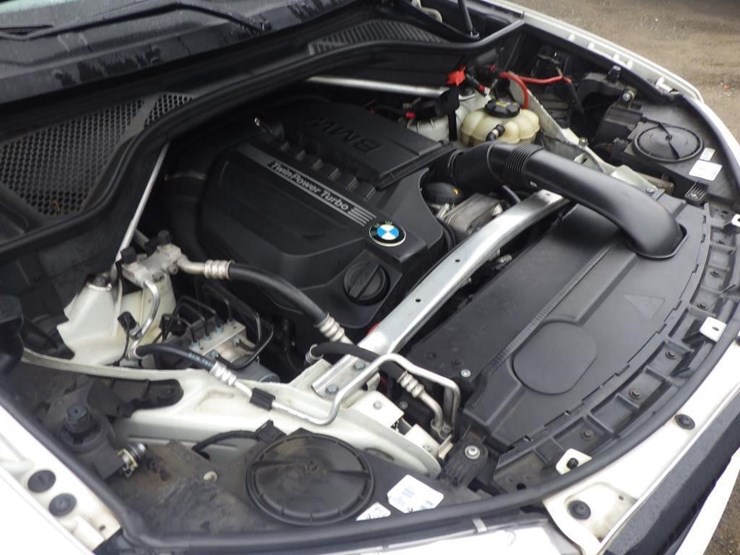 2016-bmw-x5-image-11