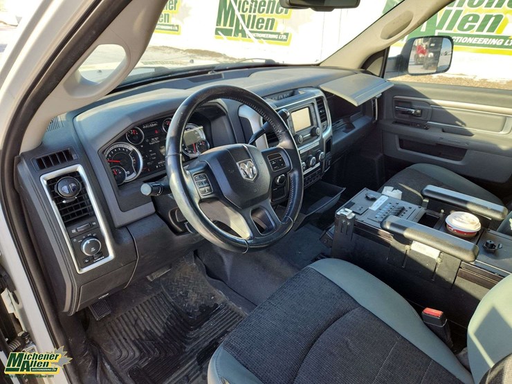 2014-ram-2500-slt-image-17
