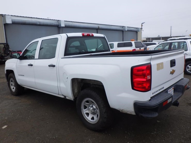 2018-chevrolet-1500-image-4