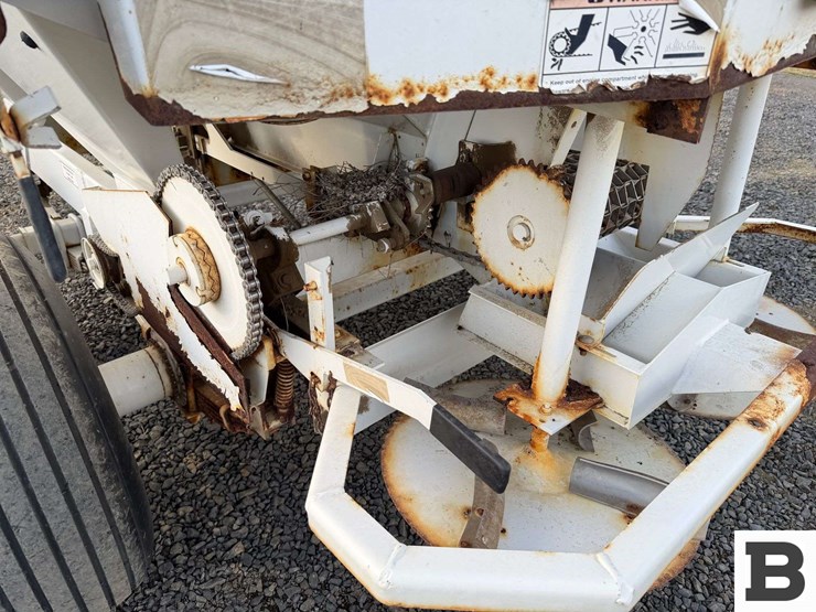 wilmar-super-500-fertilizer-spreader-image-22