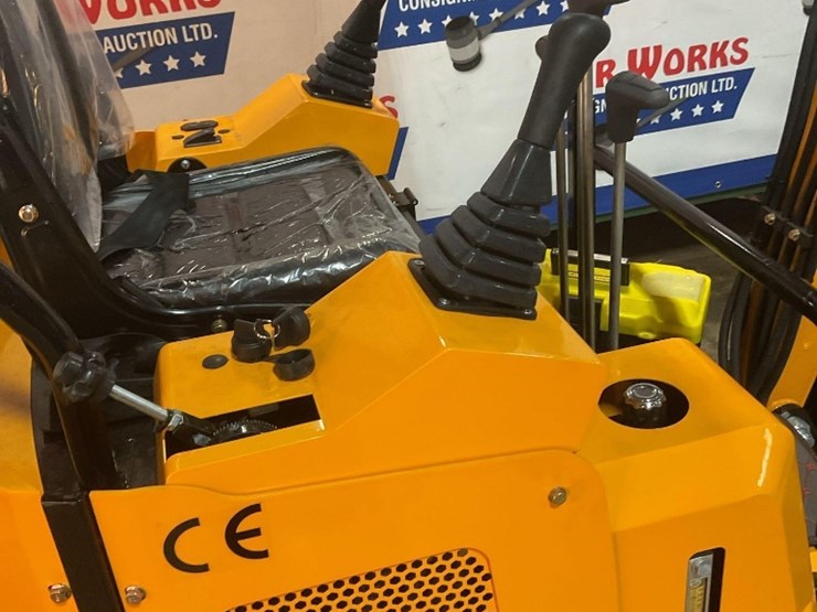 (inv.50011)-new-unused-miva-va15-mini-excavator,-13.5-hp-gas-engine,-aux.-hydraulics,-15"-bucket,-image-9