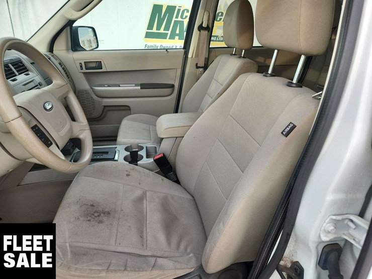 2011-ford-escape-xlt-image-22
