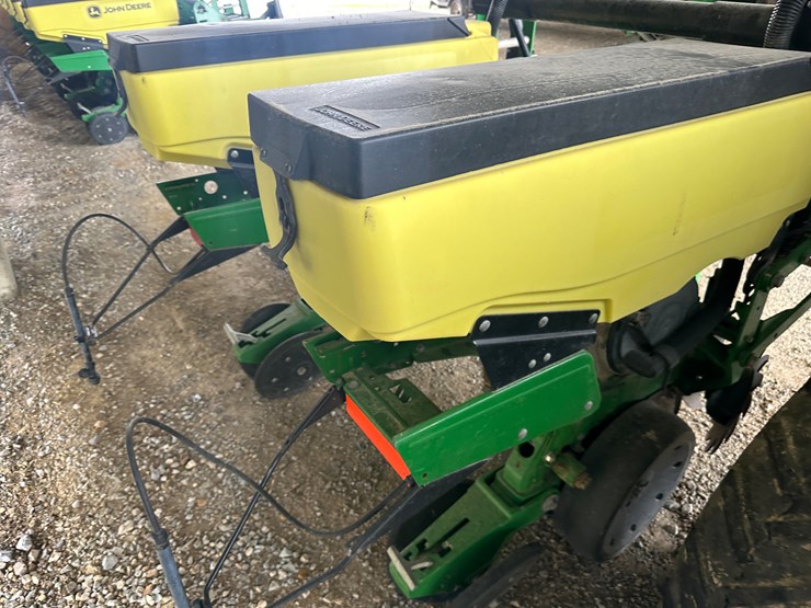 john-deere-1725-image-51