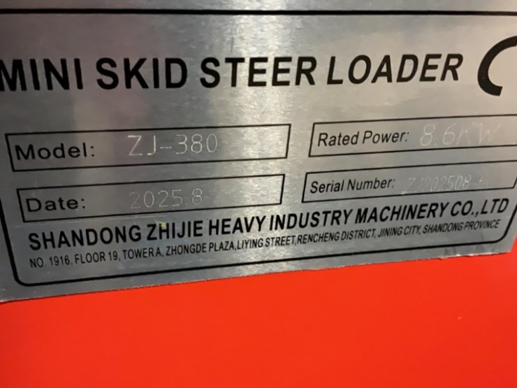 (inv.50097)-new-unused-zjg-zj-380-compact-track-loader,-27-hp-gas-engine,-aux,-hydraulics,-gp-bucket-image-11