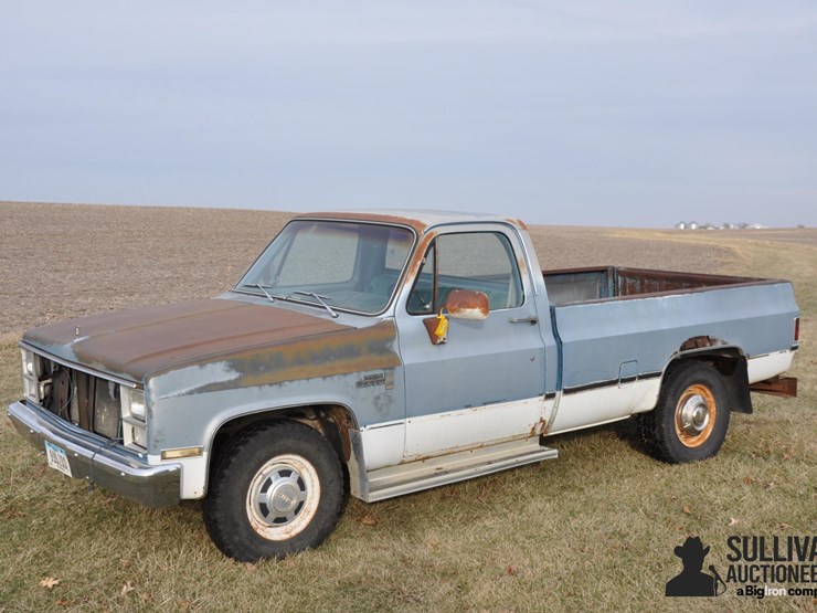 1983-gmc-sierra-2500-image-1