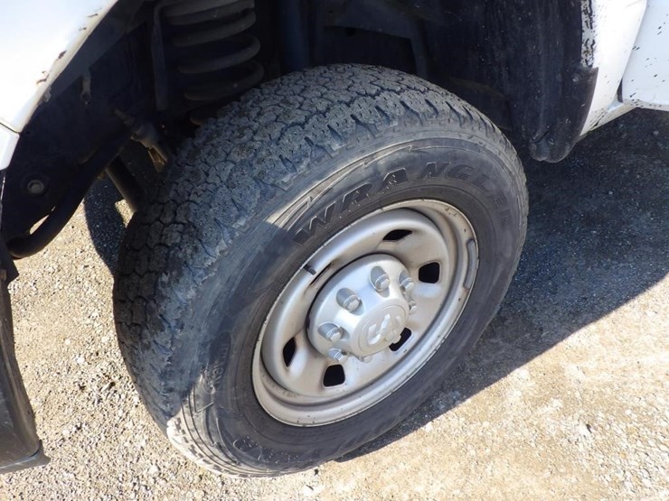 2016-dodge-2500-image-13