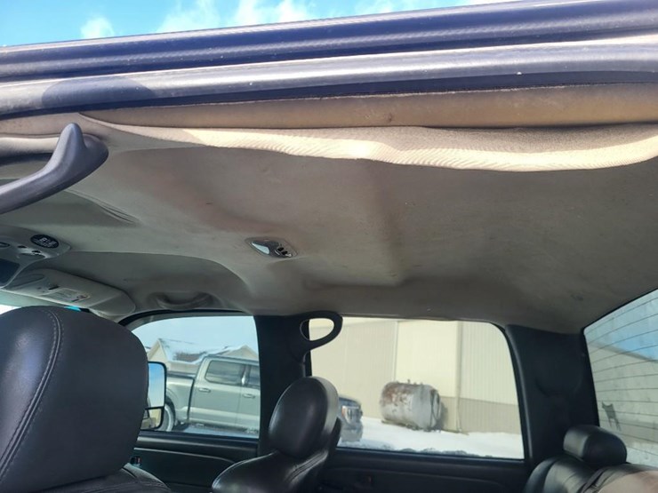 2004-chevrolet-2500hd-image-47