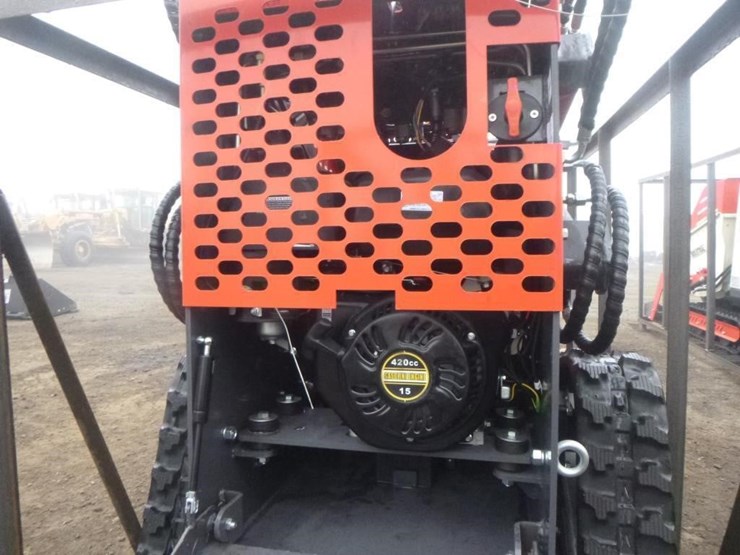 2025-agt-ysrt14-skid-steer-track-loader-image-15